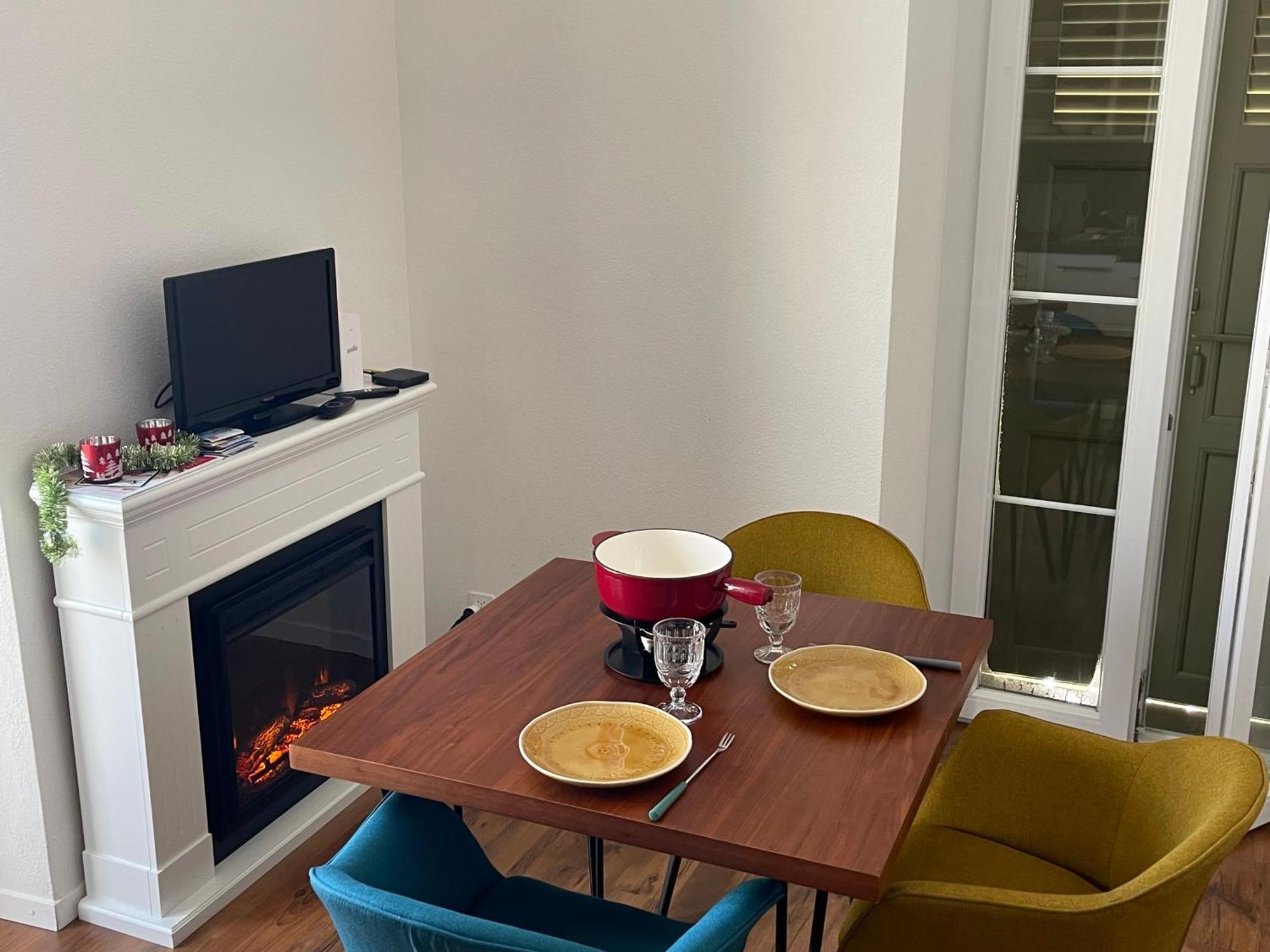 Charmant Appartement Au Vagabond Лейсен Экстерьер фото